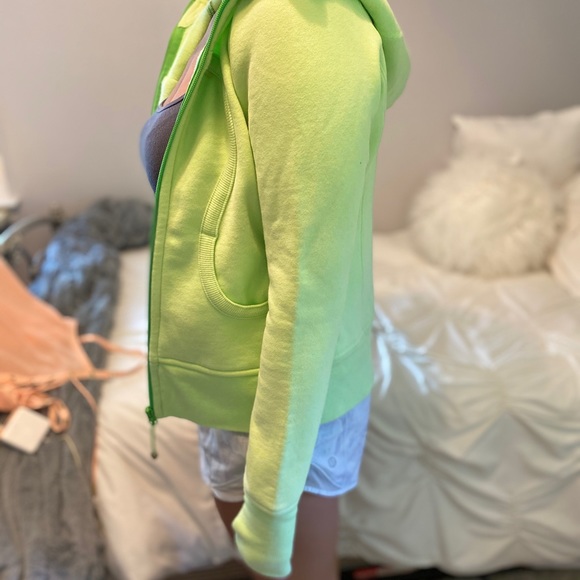 Lulu lemon sports jacket - Picture 5 of 6